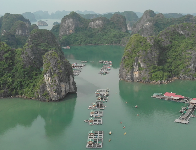 Survol de la baie d'Halong (1)